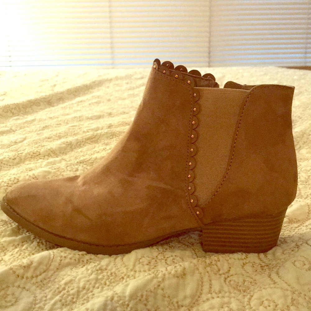 Lauren Conrad boots